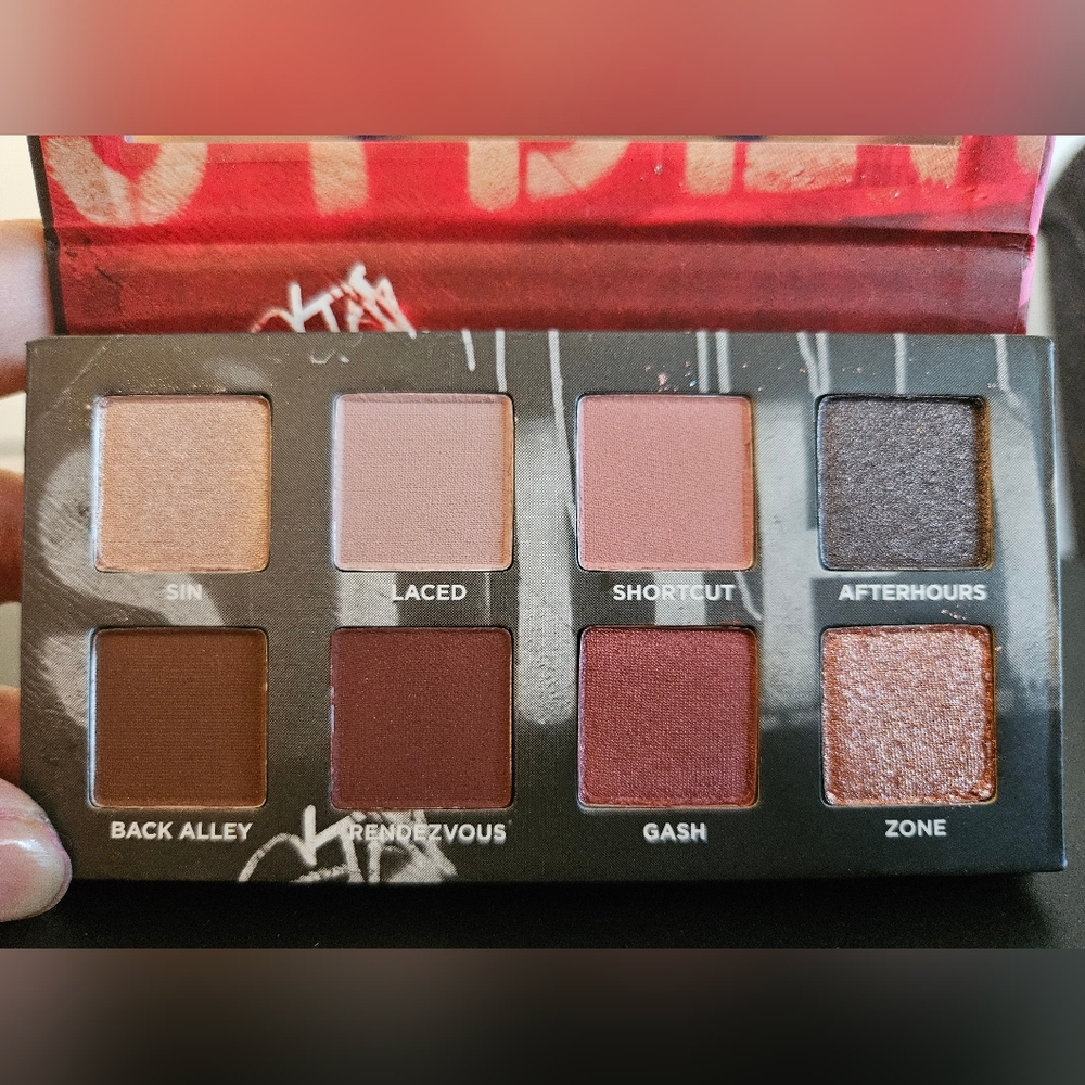 Urban Decay Eyeshadow Palette